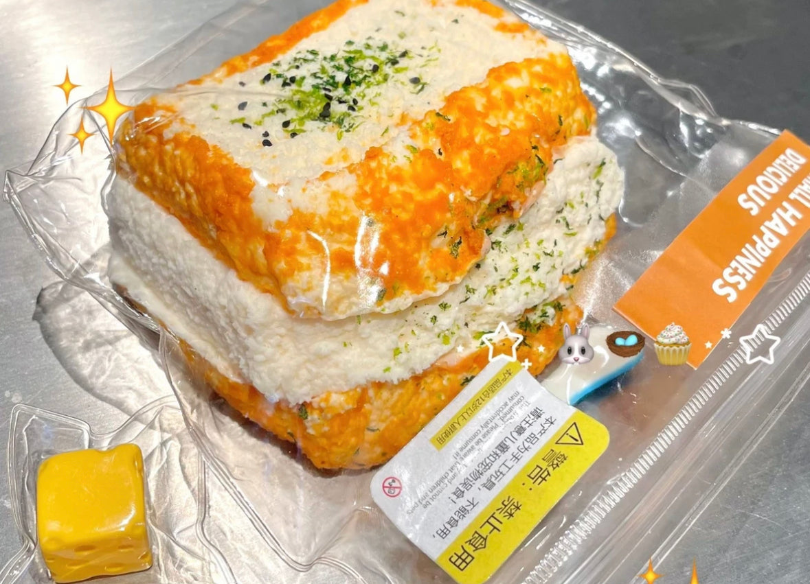 Jumbo Garlic Bread Squishy - Slow-Rising Stress Toy